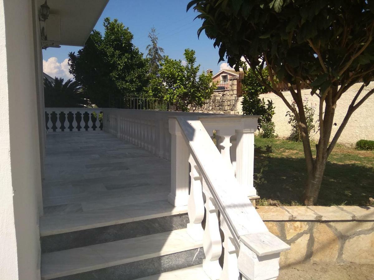Вилла Despina House Ermones Vatos Экстерьер фото
